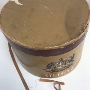 Box of 5 Women’s Vintage Hats
